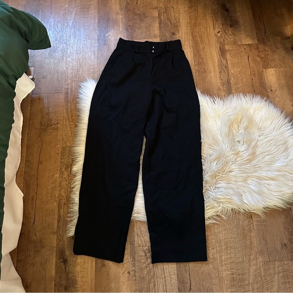 & OTHER STORIES Black Pleated Trousers - Picture 7 of 7